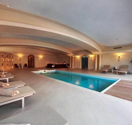 Ponte A Sleeps 13 Pool Wifi